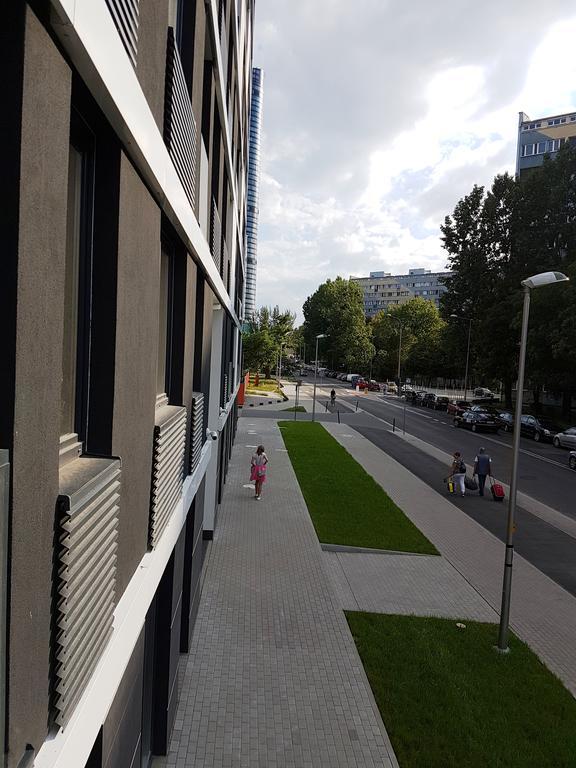 Luna Wroclaw Ngoại thất bức ảnh